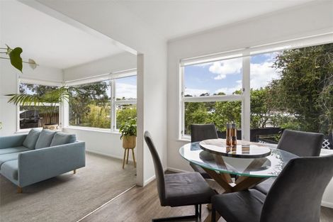 Photo of property in 19 Agincourt Street, Glenfield, Auckland, 0629