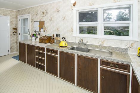 Photo of property in 26 Newman Road, Eketahuna, 4900