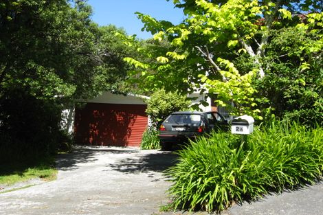 Photo of property in 2 Kamla Way, Khandallah, Wellington, 6035