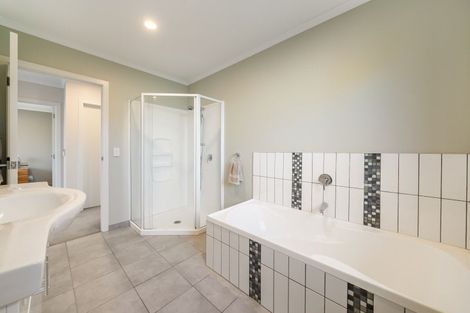 Photo of property in 20a Tararua Street, Trentham, Upper Hutt, 5018