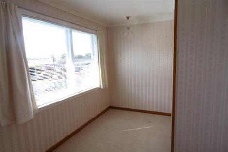 Photo of property in 5 Price Street, Westown, New Plymouth, 4310