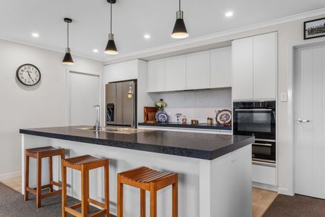 Photo of property in 2 Korimako Place, Coastlands, Whakatane, 3120