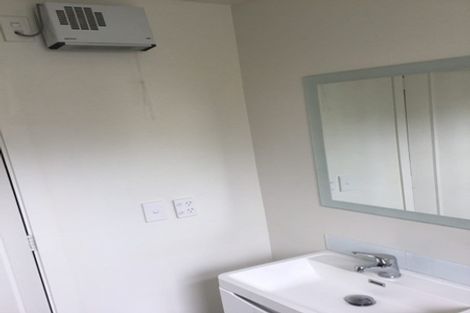 Photo of property in 118 Holly Road, St Albans, Christchurch, 8014