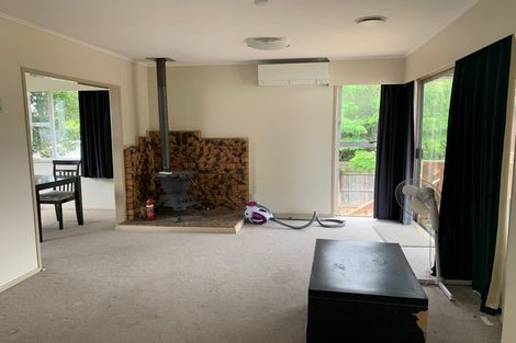 Photo of property in 1/4 Orton Street, Glenfield, Auckland, 0627