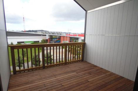 Photo of property in 25 De Havilland Road, Hobsonville, Auckland, 0618