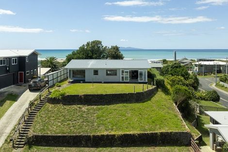 Photo of property in 43 Hanlen Avenue, Waihi Beach, 3611
