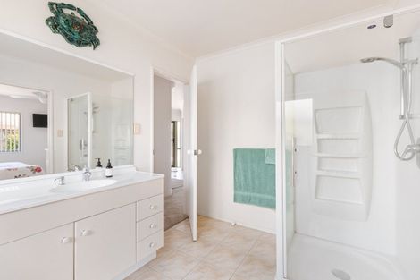 Photo of property in 160 Pacific View Road, Papamoa Beach, Papamoa, 3118