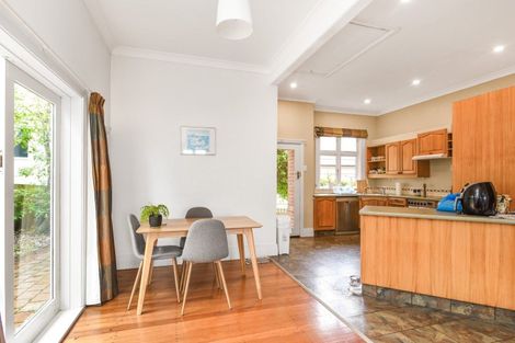 Photo of property in 49 Earls Road, Saint Clair, Dunedin, 9012