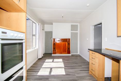 Photo of property in 23 Pakington Street, Westport, 7825