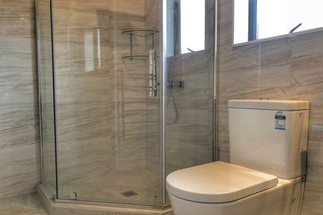 Photo of property in 22 Lisa Rise, Half Moon Bay, Auckland, 2012