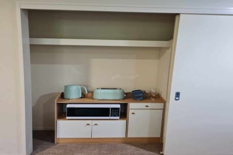 Photo of property in 20 Arataki Road, Havelock North, 4130