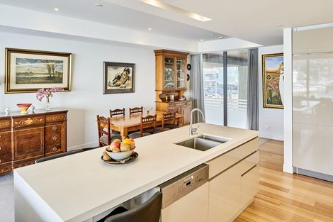 Photo of property in Clyde Quay Wharf, 1a/8 Clyde Quay Wharf, Te Aro, Wellington, 6011