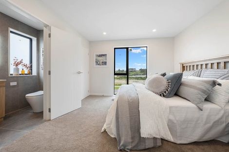 Photo of property in 39 Goldwater Drive, Silverdale, 0932