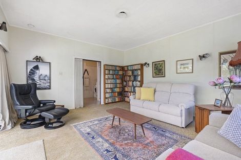 Photo of property in 6 French Street, Moturoa, New Plymouth, 4310