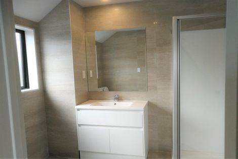 Photo of property in 72 Seafarer Crescent, Stanmore Bay, Whangaparaoa, 0932