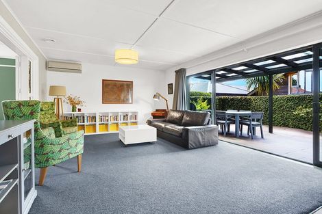 Photo of property in 24 Casey Avenue, Fairfield, Hamilton, 3214