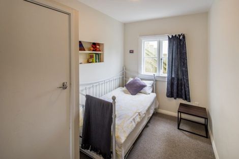 Photo of property in 7 Murray Street, Island Bay, Wellington, 6023