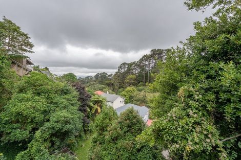 Photo of property in 58 Garden Road, Northland, Wellington, 6012