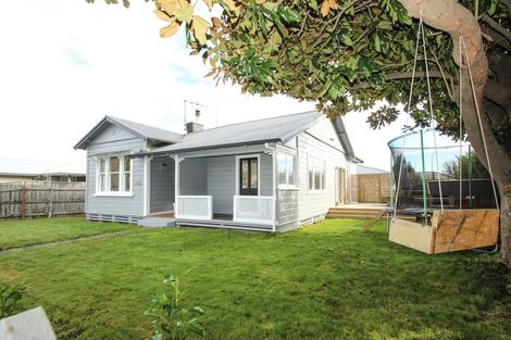 Photo of property in 1212 Caroline Road, Mayfair, Hastings, 4122