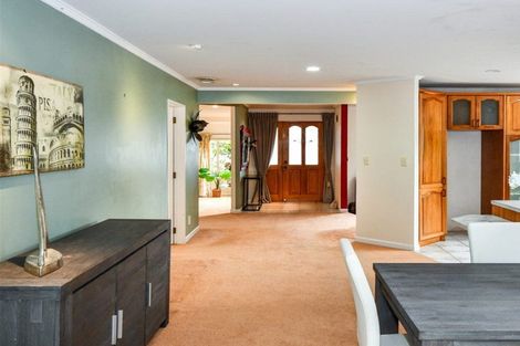 Photo of property in 5 Silkwood Grove, Totara Heights, Auckland, 2105