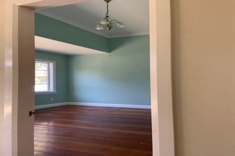 Photo of property in 26 Derwent Street, Island Bay, Wellington, 6023