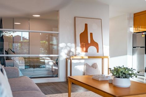 Photo of property in 2/69 Suva Street, Upper Riccarton, Christchurch, 8041