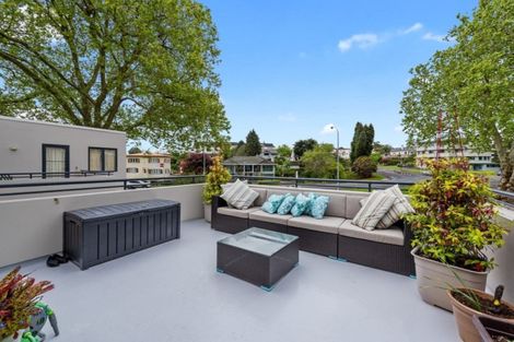 Photo of property in 18/2 Sixth Avenue, Tauranga, 3110