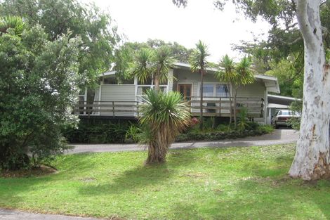Photo of property in 42 Preston Avenue, Henderson, Auckland, 0610