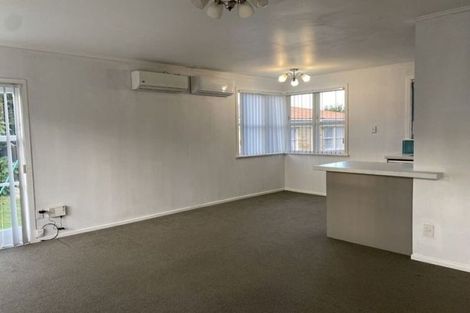 Photo of property in 25 Hutchinsons Road, Bucklands Beach, Auckland, 2014