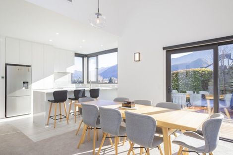 Photo of property in 21 Cotter Avenue, Arrowtown, 9302