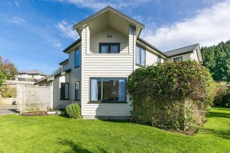 Photo of property in 44 Furlong Crescent, Churton Park, Wellington, 6037