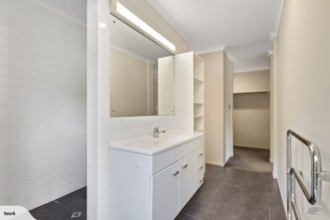 Photo of property in 80 Old Barn Road, Opaheke, Papakura, 2584