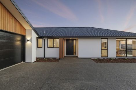 Photo of property in 41 Candlesticks Crescent, Lincoln, 7608