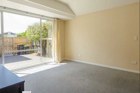 Photo of property in 11 O'halloran Drive, Halswell, Christchurch, 8025