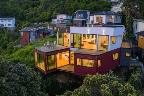 Photo of property in 10 Satchell Way, Kaiwharawhara, Wellington, 6035