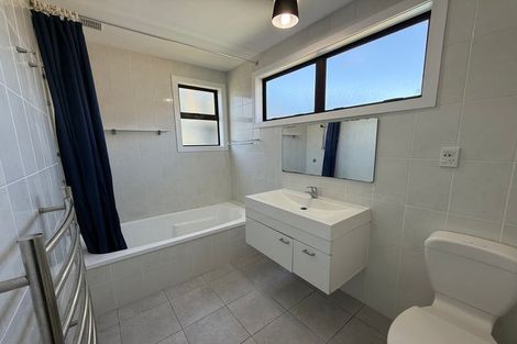 Photo of property in 15 Seddon Street, Takaro, Palmerston North, 4412