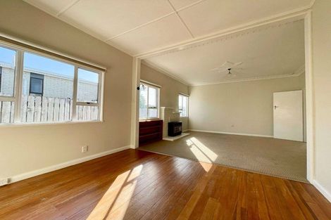 Photo of property in 26 Paynters Avenue, Strandon, New Plymouth, 4312