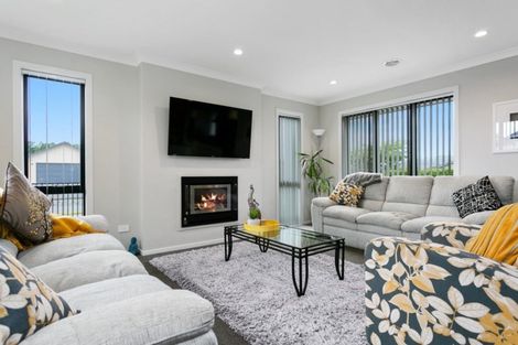 Photo of property in 33 Tulip Drive, Cambridge, 3434