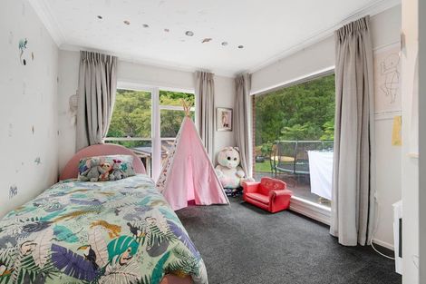 Photo of property in 6 Lancelot Road, Orewa, 0931