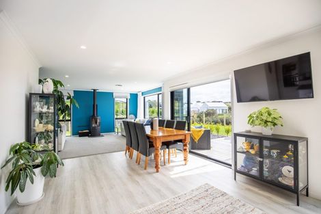Photo of property in 15 Ruruhi Street, Raglan, 3225