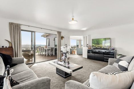 Photo of property in 36 Downing Place, Welcome Bay, Tauranga, 3112