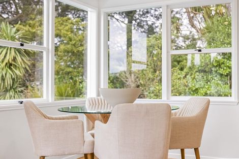 Photo of property in 35 Mcdowell Crescent, Hillcrest, Auckland, 0627