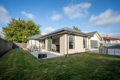 Photo of property in 40 Queen Street, Winton, 9720