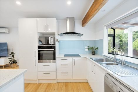 Photo of property in 50 Rhinevale Close, Henderson, Auckland, 0612