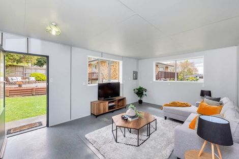 Photo of property in 5 Naviti Place, Browns Bay, Auckland, 0630