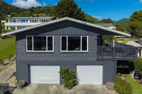Photo of property in 3 Russell Street, Picton, 7220