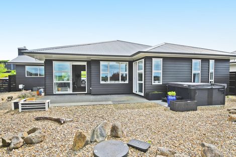 Photo of property in 12 Laly Haddon Place, Matakana, Warkworth, 0985