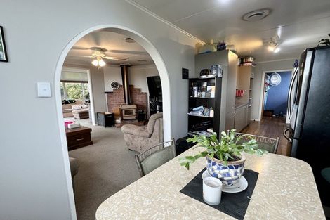 Photo of property in 15 Milford Street, Heidelberg, Invercargill, 9812