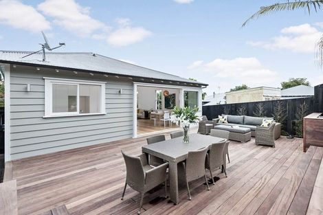 Photo of property in 27 Beaconsfield Street, Grey Lynn, Auckland, 1021