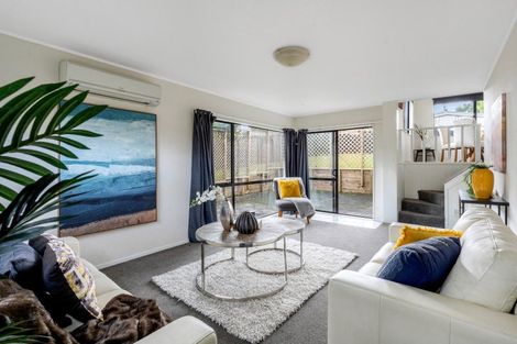 Photo of property in 1/42 Lexington Drive, Botany Downs, Auckland, 2010